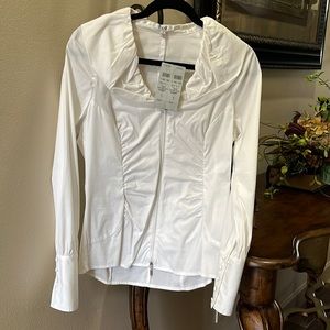 Women’s white sip up blouse